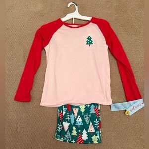 NWT. Cat & Jack girls Christmas pajama set. Size medium
 (8)